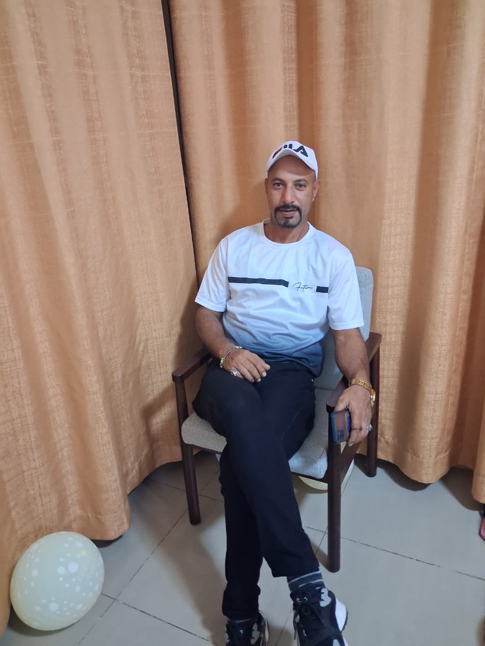 ���� �����_UKhqs